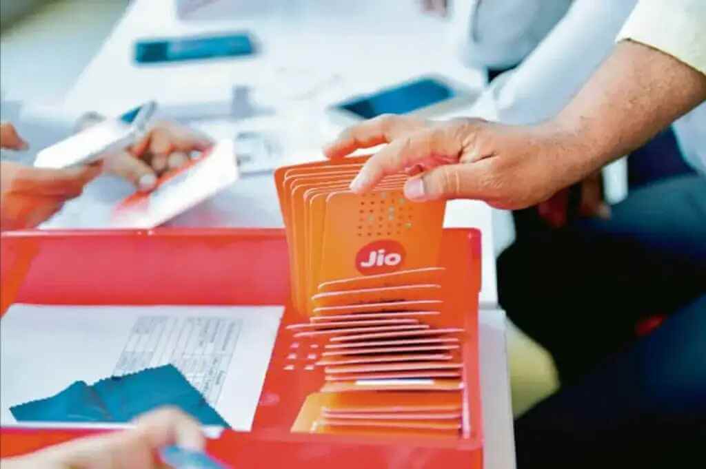 Many Jio sim cards seal pack at shop for sell